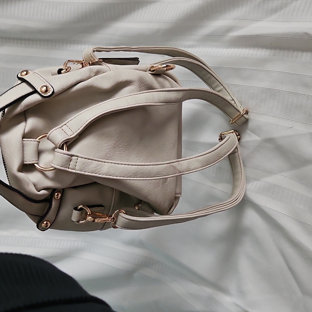 Floral Embroidered Cream Backpack - Picture 2 of 5